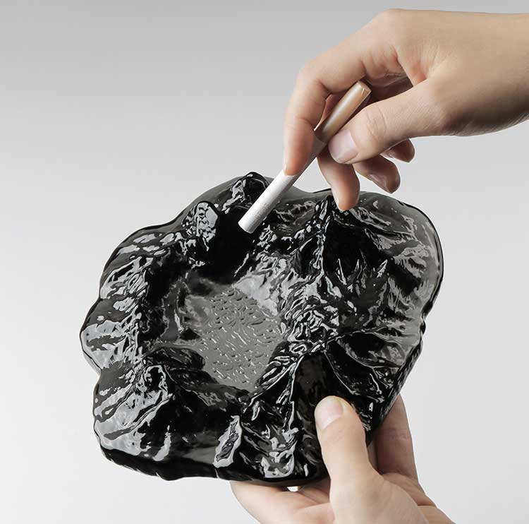 創(chuàng)意煙灰缸個(gè)性潮流擺件